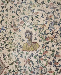 Mosaike im Wandelgang